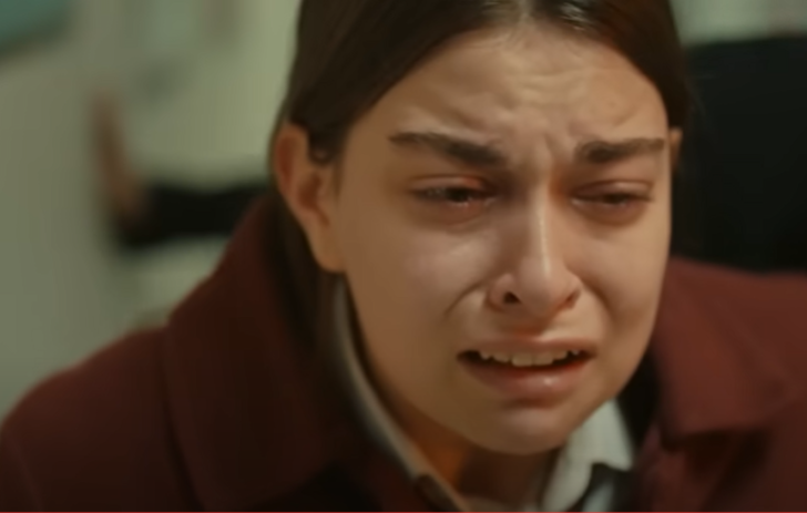 Kardeşini emzirme sahnesiyle uzun süre konuşulmuştu! Ömer'in Emine'si Çağla Naz Kargı performansıyla alkış topladı! 'Oynamamış yaşamış...' G2