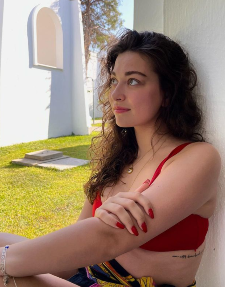 Kardeşini emzirme sahnesiyle uzun süre konuşulmuştu! Ömer'in Emine'si Çağla Naz Kargı performansıyla alkış topladı! 'Oynamamış yaşamış...' G5