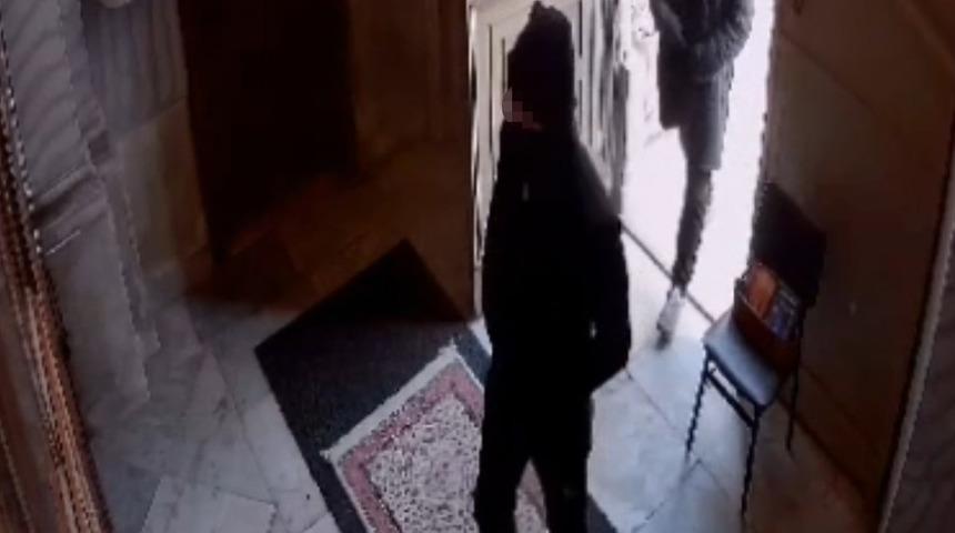 Santa Maria Kilisesi saldırganları kaçarken ormana atmış! Yeni delillere rastlandı