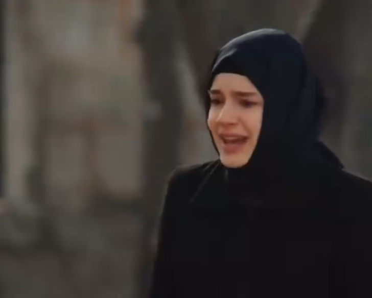 Kızıl Goncalar'da Mert Yazıcıoğlu'nun o sahnesi çok konuşuldu! "Bu kadar mı gerçekçi oynanır..." G5