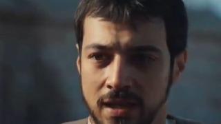 Kızıl Goncalar'da Mert Yazıcıoğlu'nun o sahnesi çok konuşuldu! Bu kadar mı gerçekçi oynanır...