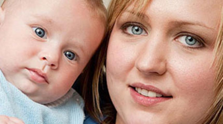 Bu bebek d&ouml;rt g&uuml;n boyunca donduruldu