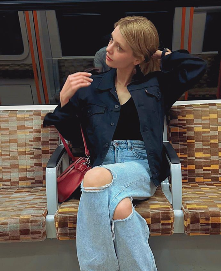 Değişimiyle adından söz ettirmişti... Ufak Tefek Cinayetler'in genç yıldızı Tülin Ece evlendi G5