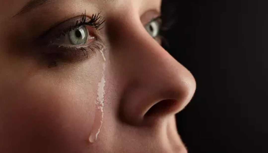 Ağlamanın 7 bilinmeyen faydasını duyan 'yok artık' dedi! Meğer g&ouml;zyaşının ne etkileri varmış