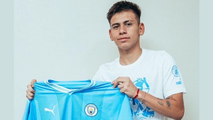 CANLI | Transfer ateşi yandı! Sacha Boey Türkiye'de değil, dünyada da zirvede yer alıyor! Fenerbahçe ve Galatasaray yeni transferlerine imza atmak için saatleri sayıyor... G4