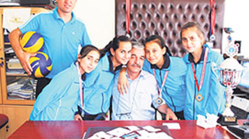 G&ouml;n&uuml;llerin şampiyonu