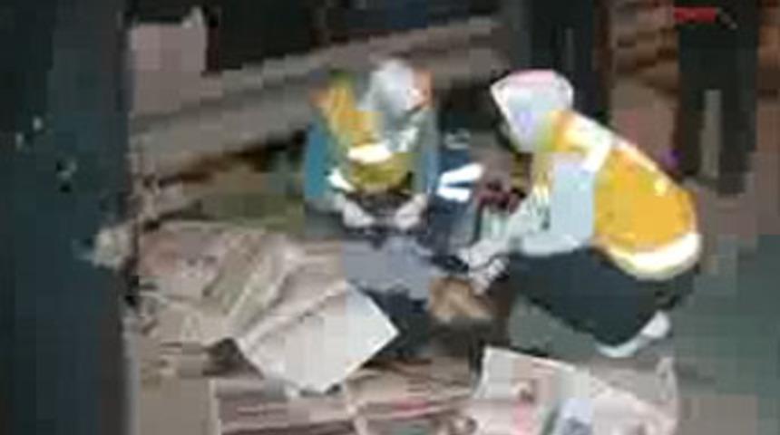 Doktor 'bedavaya' &ouml;ld&uuml;