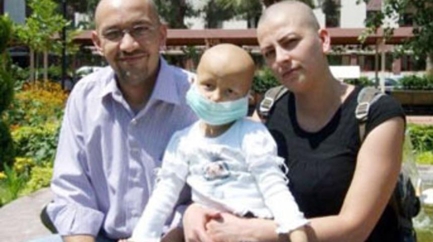 "Kızım kanser değil saçını pireler yedi!"