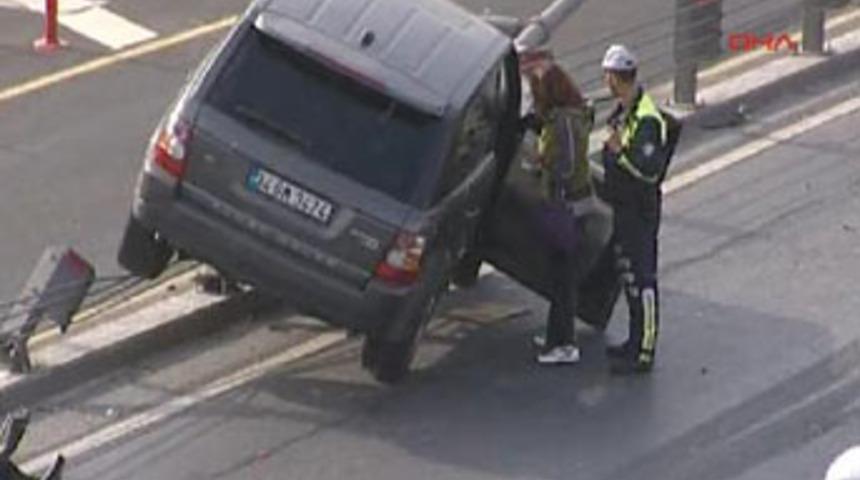 Ciple metrob&uuml;s yoluna daldı