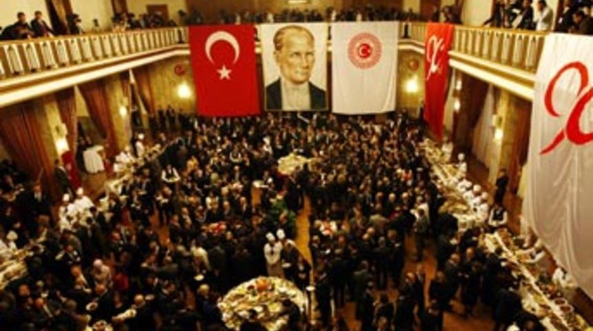 Y&uuml;ksek yargısız, askersiz 23 Nisan