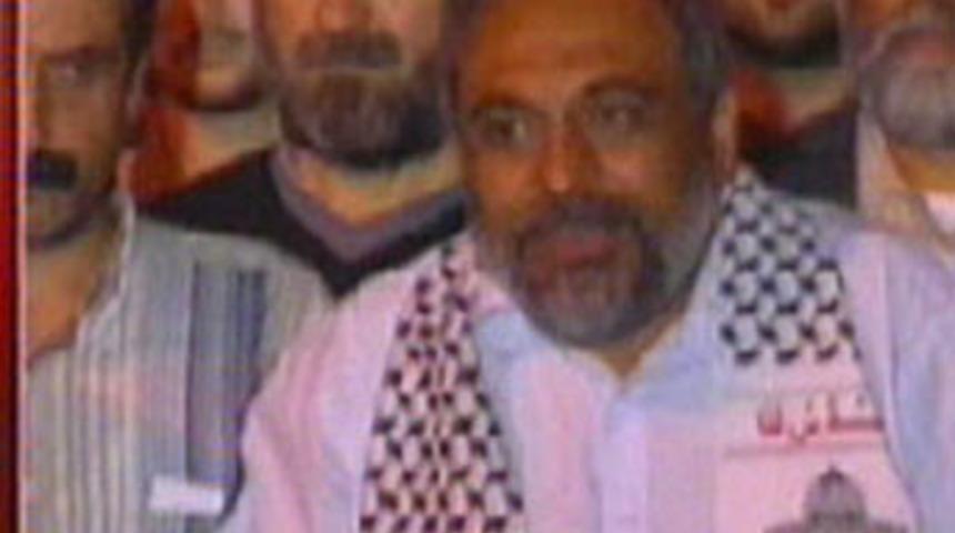 İsrail ordusunu sopalarla p&uuml;sk&uuml;rtt&uuml;k