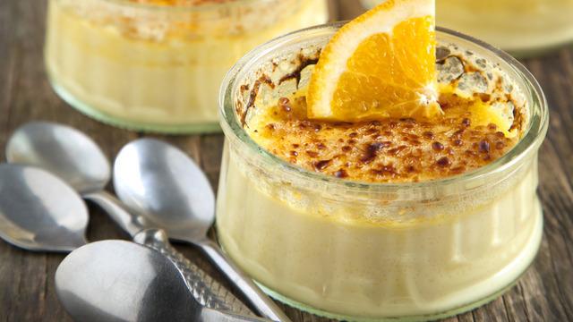Portakallı Crème brûlée (Krem Brule) tarifi: Portakallı Crème brûlée (Krem Brule) nasıl yapılır?