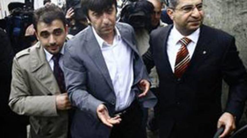 Rıdvan şimdi de şike dinlemesine takıldı!