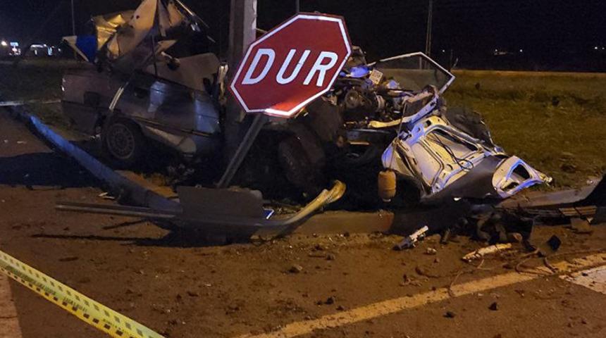 Hatay'da hurdaya dönen otomobil, sürücüsüne mezar oldu!
