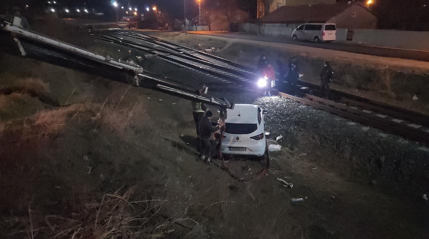 Amasya'da "dur" ihtarına uymayan araçta uyuşturucu bulundu