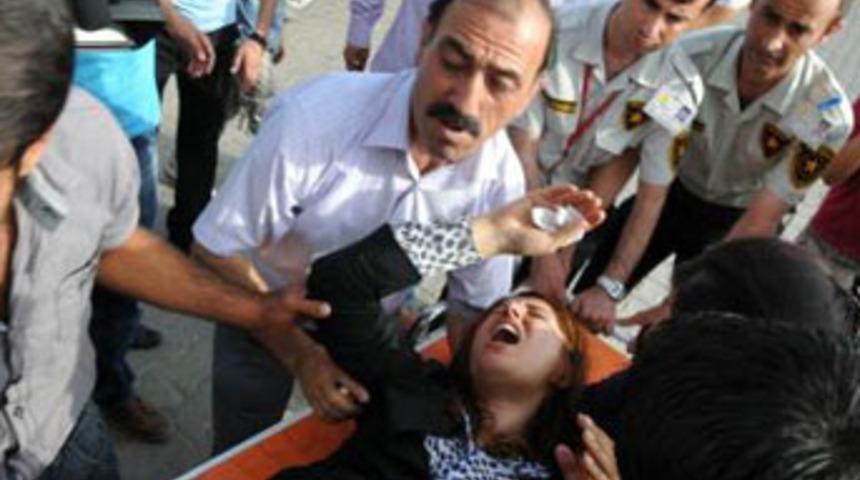 Silopi karıştı, vekilin kal&ccedil;ası kırıldı