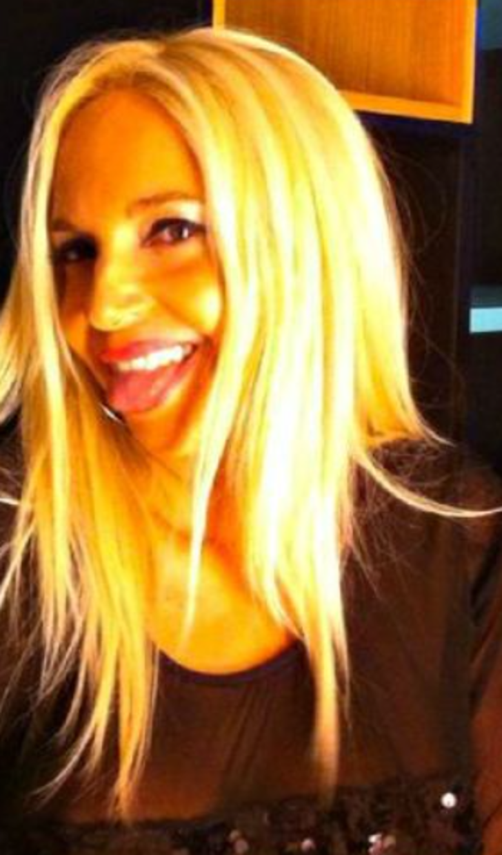 İtalya'nın eski Başbakanı Silvio Berlusconi’nin çocukları, 'bunga bunga' kızına savaş açtı... 1 milyon euroluk şantaj...  G1