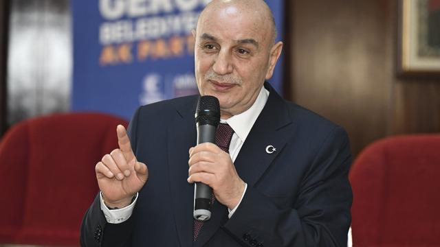 Altınok'un metro sözlerine vatandaştan tepki: Siz imzaları kolay alırsınız, onlar alamaz