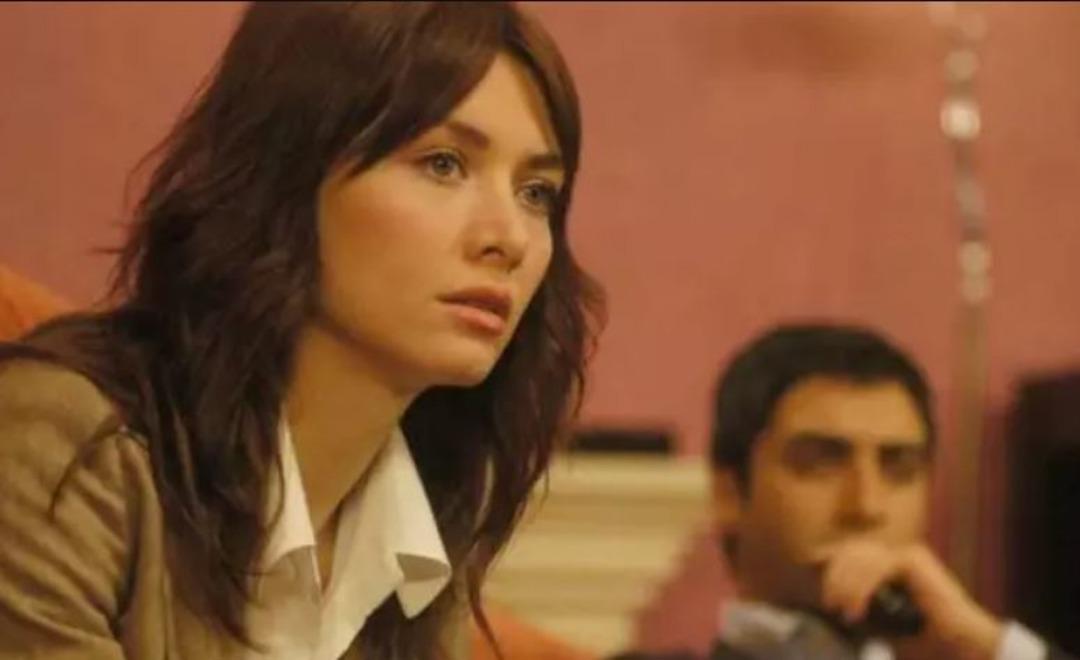 Nefise Karatay yıllara meydan okuyor! Kızı Maya ile kayakta pozlarına yorum yağdı