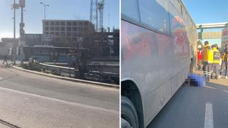 Kan donduran olay! Polis aracından yola atlayan kadın, otobüsün altında kalarak can verdi