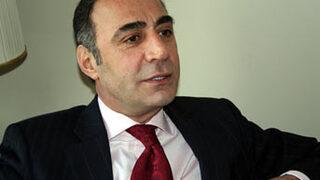 Şimşek ateş püskürdü