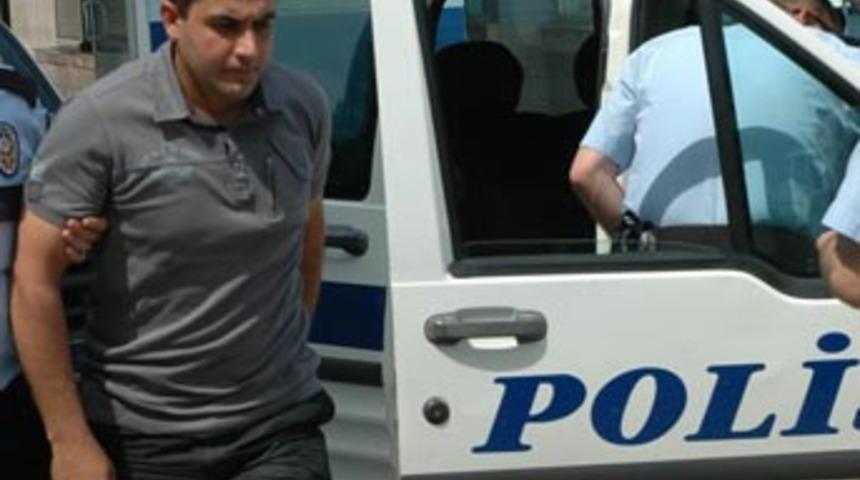 D&uuml;ğ&uuml;n magandası, kadını alnından vurdu