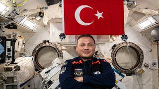 14 günlük uzay macerası sona erdi: Alper Gezeravcı bugün Dünya'ya dönüyor