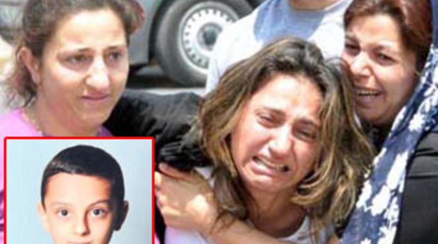 Oyun oynarken kendini astı