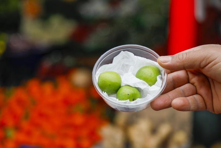 'Altın alsalar daha karlı bence' Tanesi 100 TL! Şehir dışından gelip 3 tane alıp dönüyorlar... Anne adayları için satışa çıktı G2