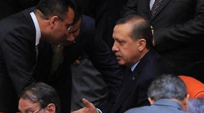 AKP'den istifa &ouml;nlemi!