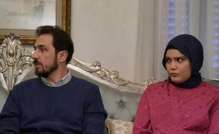 Öpüşme krizi yaşandığı iddia edilmişti... Kızılcık Şerbeti Doğukan Güngör'den kafaları karıştıran Sıla Türkoğlu hamlesi! G2