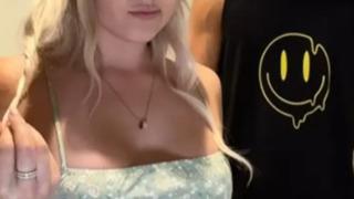 Kocasıyla birlikte yeni bir partner için sosyal medyada ilan verdi! Başvuranı görünce şaşkına döndük