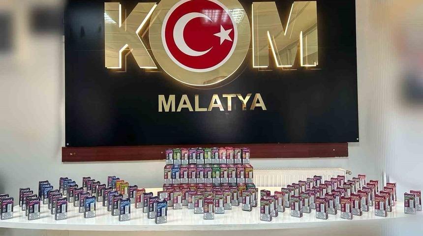 Malatya’da yolcu otobüsünde kaçak elektronik sigara ele geçirildi