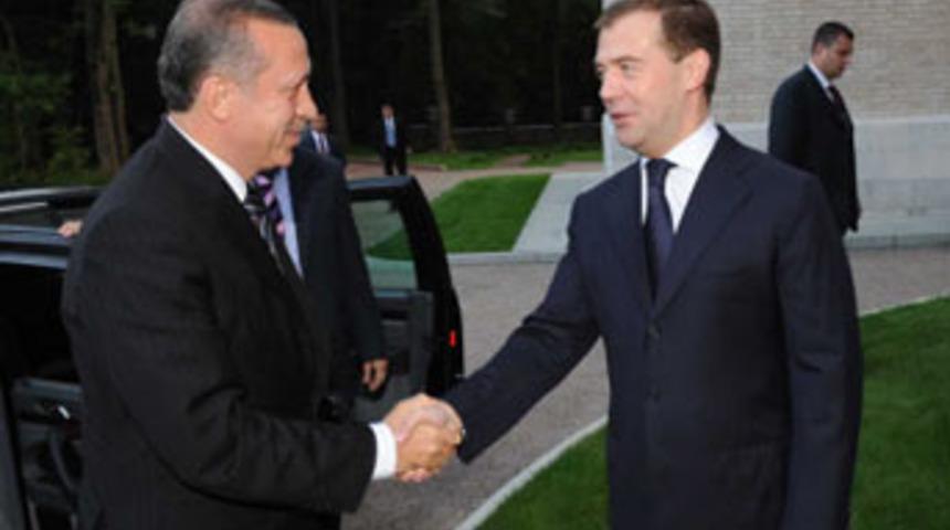 Medvedev'e soğuk duş!