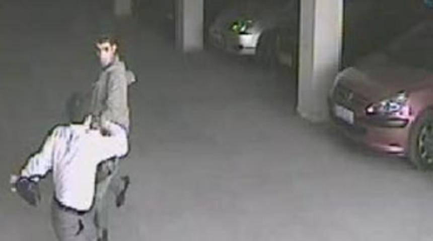 Doktoru böyle bıçakladı