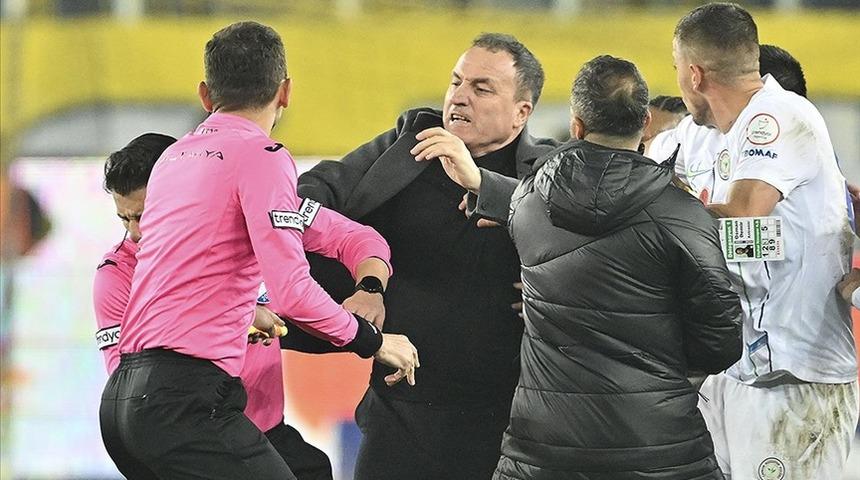 Hakem Halil Umut Meler'e saldırı davasında yeni gelişme! Eski Ankaragücü başkanı Faruk Koca yumruk atmıştı... Dava ertelendi