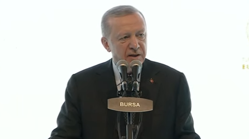 Son dakika: Cumhurbaşkanı Erdoğan'dan muhalefete tepki: Cumhurbaşkanı adaylarını ilk fırsatta siyasetten zorla emekli ettiler