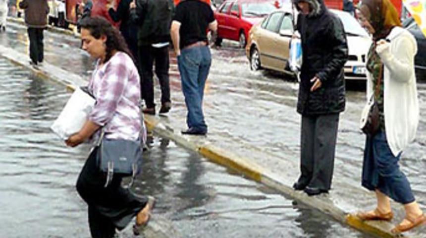 Bu g&uuml;nlere dikkat sağanak geliyor