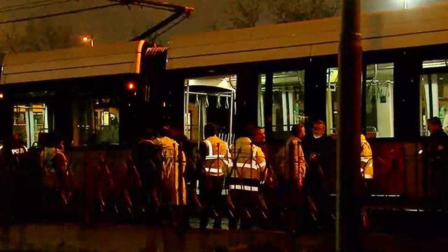 Zeytinburnu'nda iki tramvay çarpıştı seferler durdu! Kazada makinist yaralandı