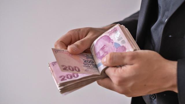 10 Nisan öncesi yeni kulis! Erdoğan ‘Emekliler Yılı’ ilan etmişti: Emekli bayram ikramiyesi 5 bin lira mi olacak? 