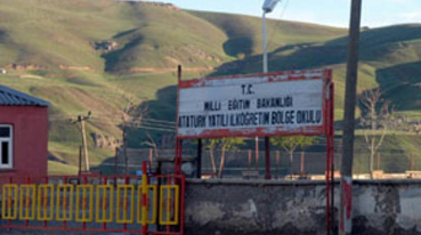 &Ouml;ğrencilere 4 yıl tecav&uuml;z etmişler