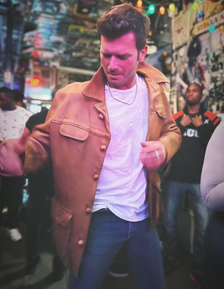 Aile'nin yıldızı Kıvanç Tatlıtuğ'un abisini görenler şaşkınlığını gizleyemedi! "Bu kadar mı benzemez" G5