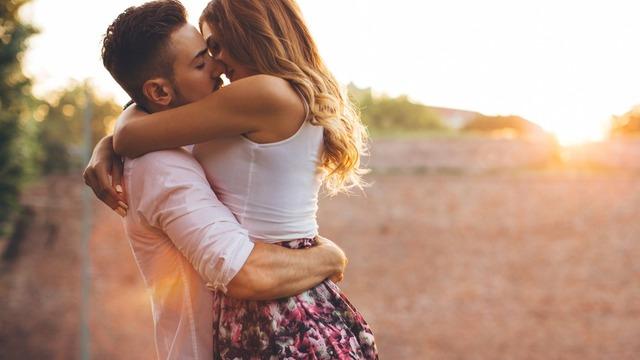 İlişki uzmanından 15 soruda 'Doğru ilişkide misin?' testi! Kafanızda soru işareti kalmasın