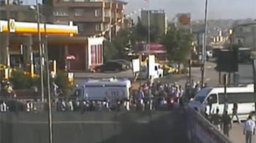 Kırmızı ışık ihlali kamerada: 12 yaralı