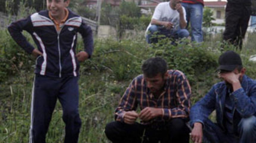 "3 kardeşimle sensiz ne yaparız baba?"