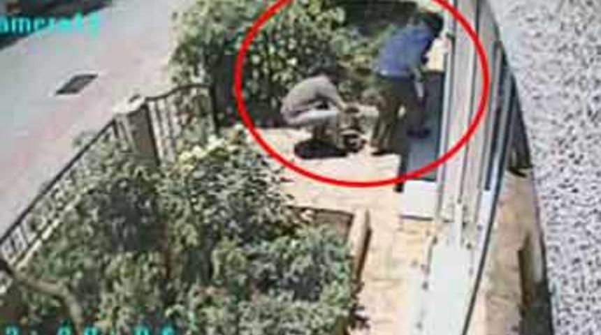 Silahlı saldırı g&uuml;venlik kamerasında