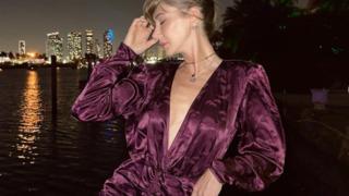 Şeyma Subaşı minik bikinisiyle vücudunu sergiledi! Bir bakan bir daha baktı  