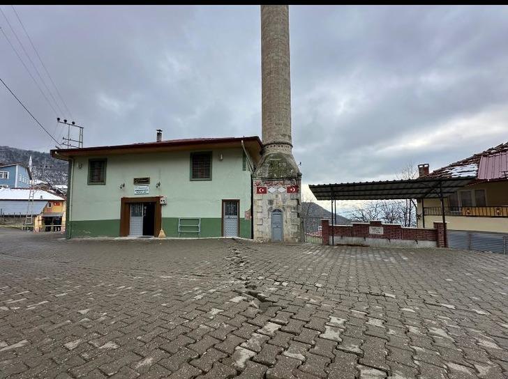 Köyde panik! Yollarda ve duvarlarda çatlaklar oluştu... Evler tahliye edildi 'İçeriye girişi yasaklayacağız' G4