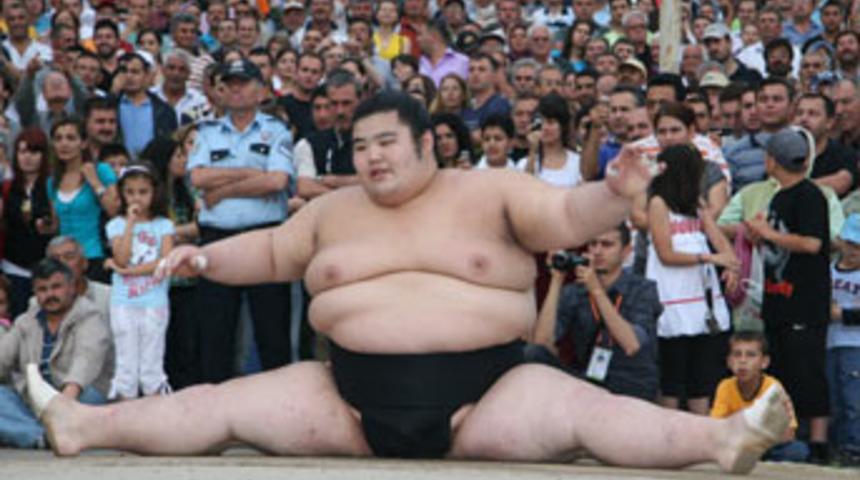 Sumocular er meydanında