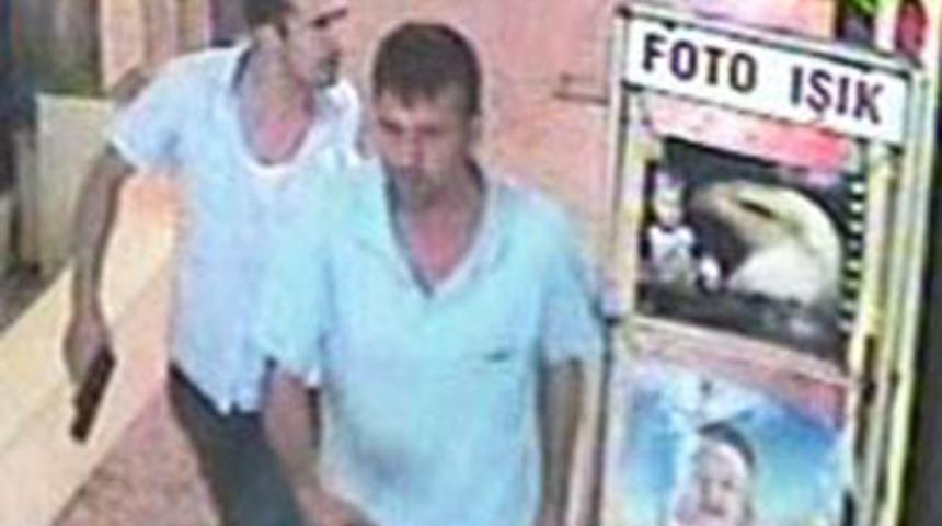 Kanlı baskın kamerada!